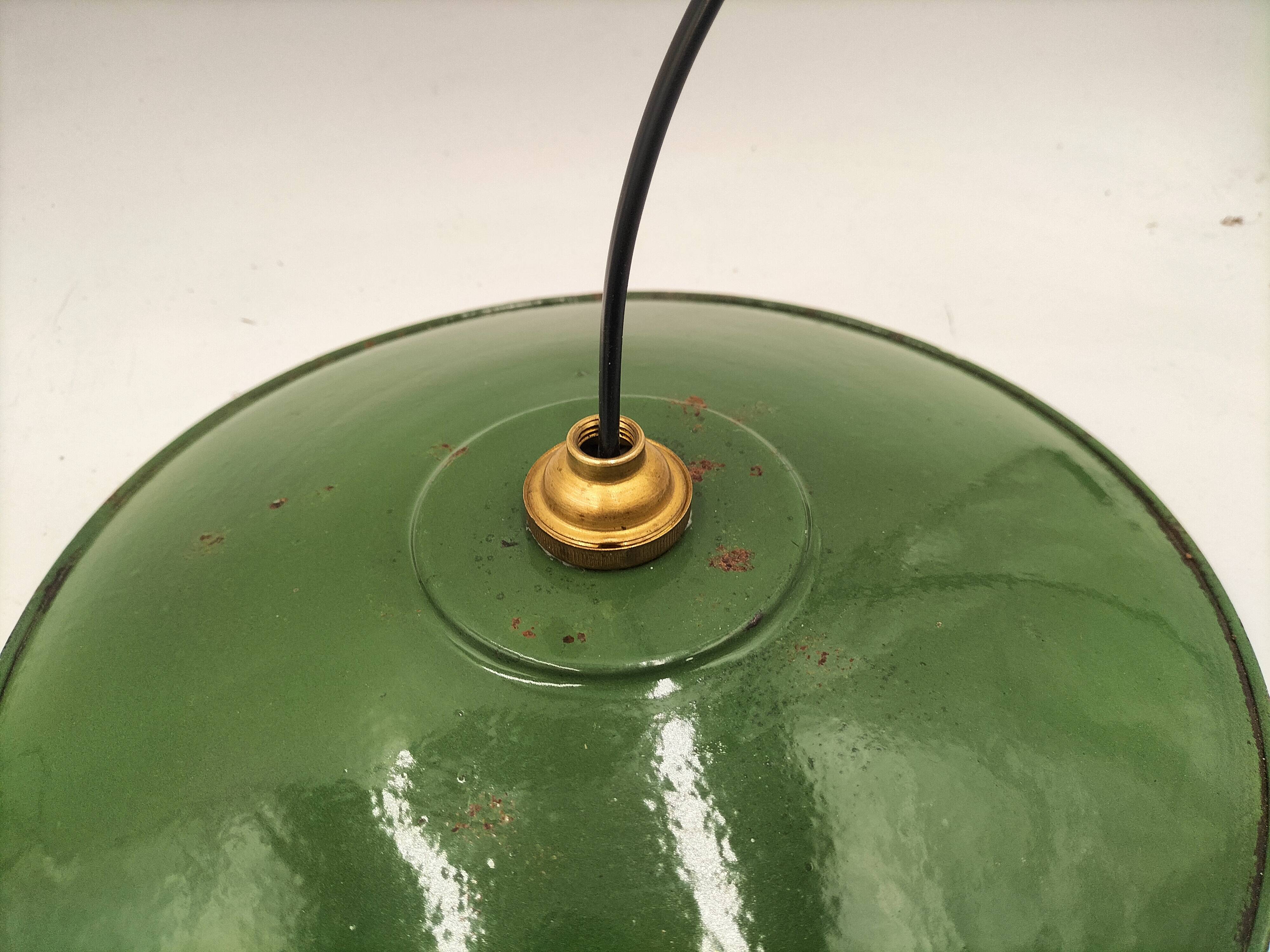 Three enamelled sheet metal suspensions