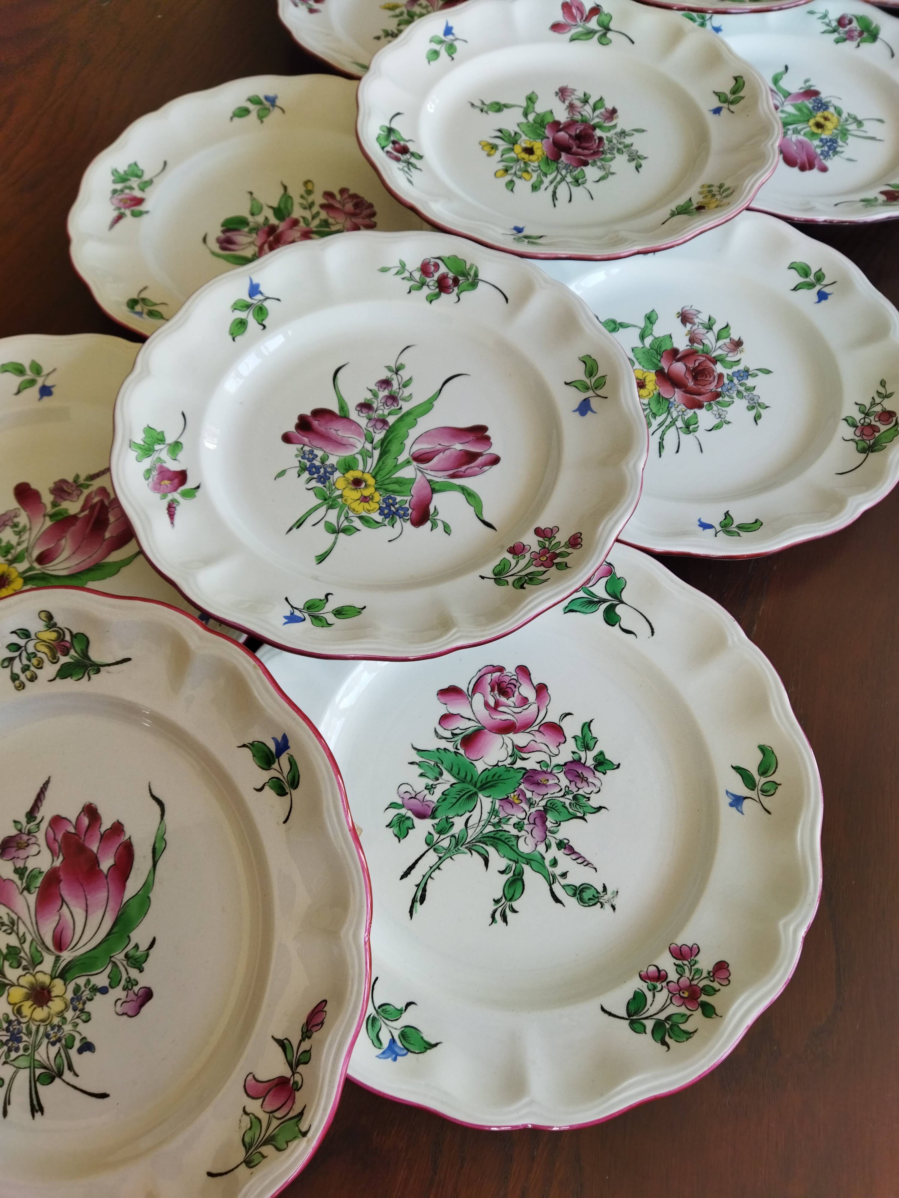 12 "Fine Street Lamp" dinner plates KG Lunéville