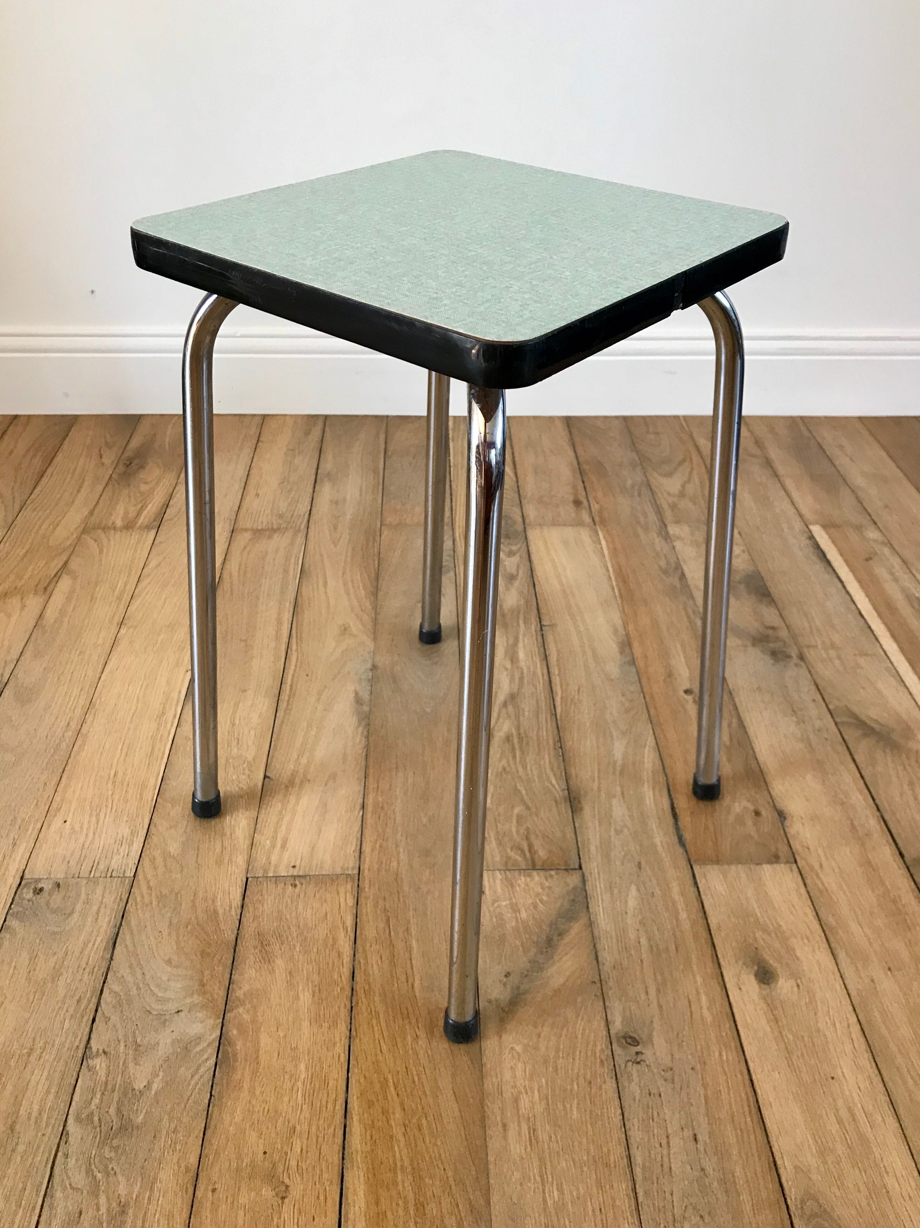 Green stool in formica 70s
