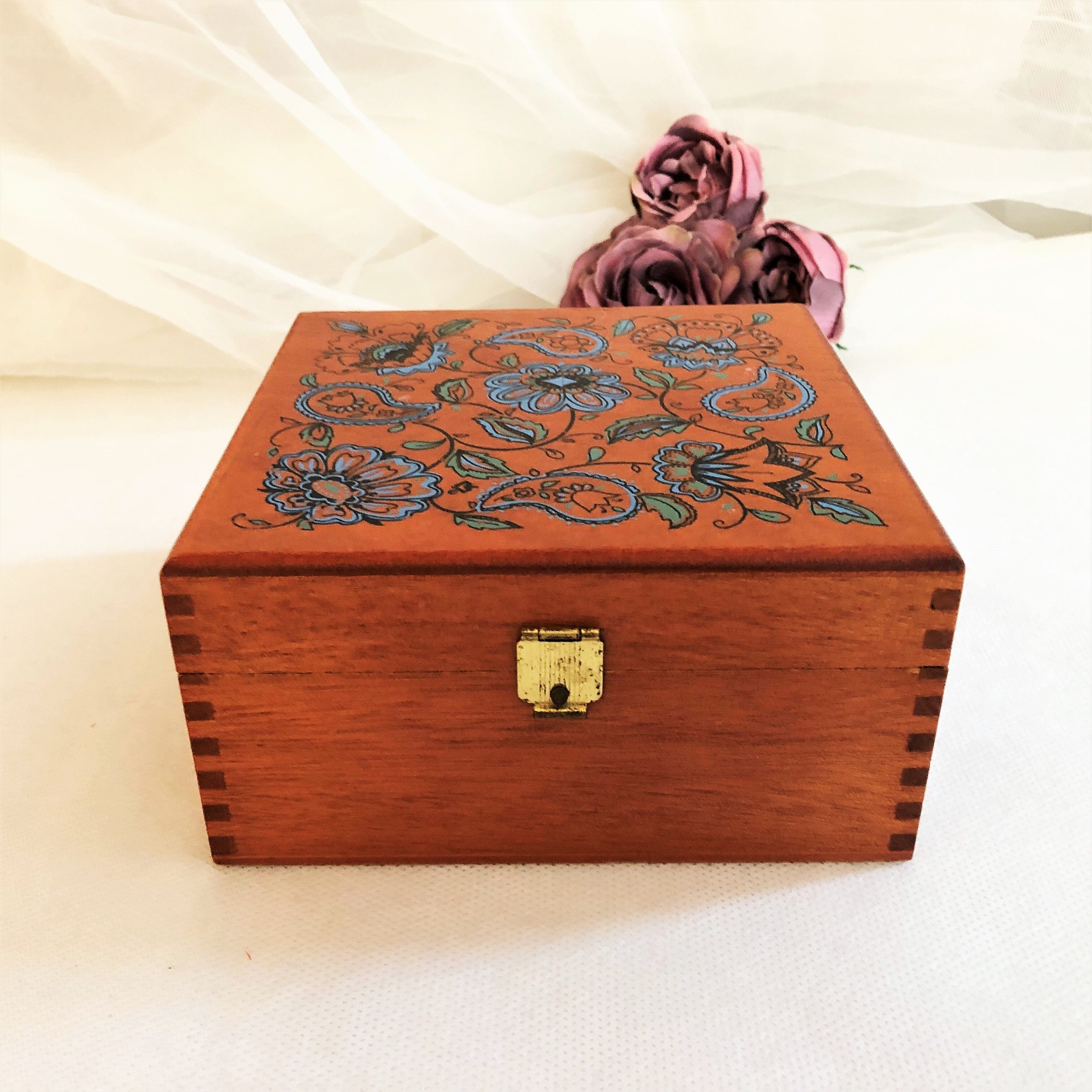 Wooden box