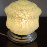 Plafonnier globe opaline vert anis – années 50