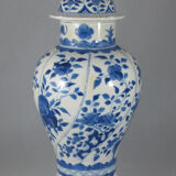 Former chinese potiche blue white
