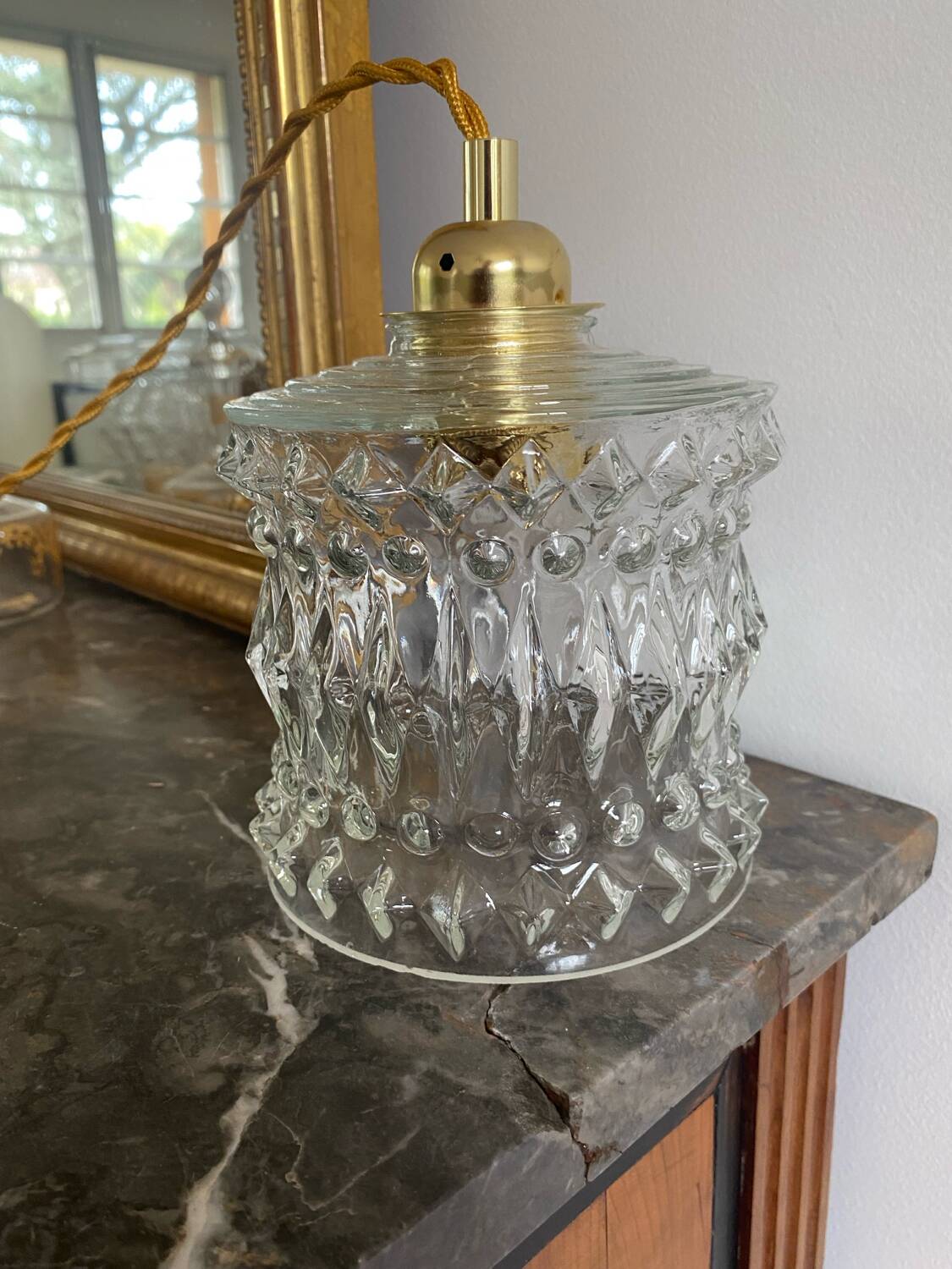 Suspension avec globe vintage en verre