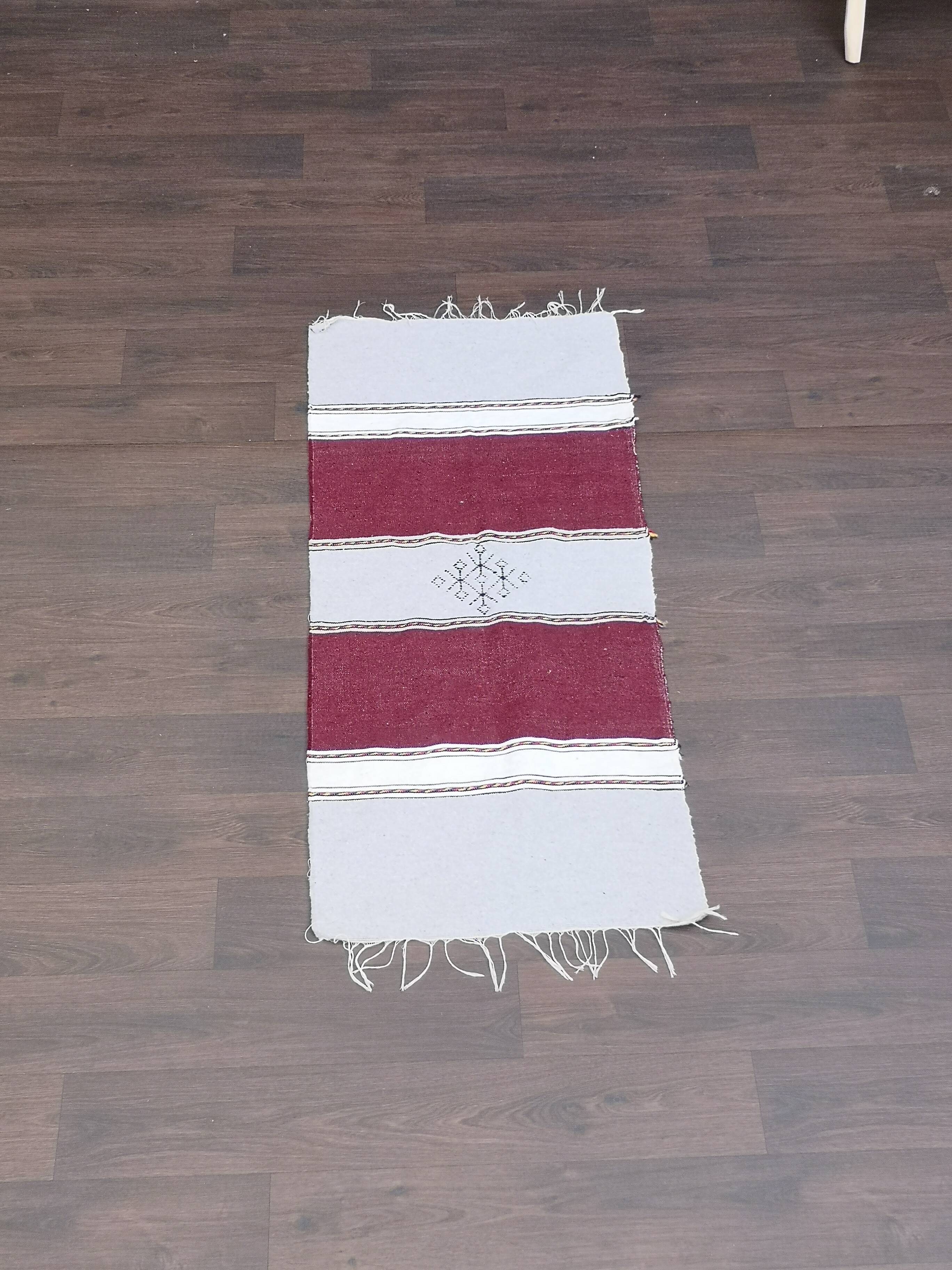 Tapis berbère marocain Fait main en coton bordeaux et gris