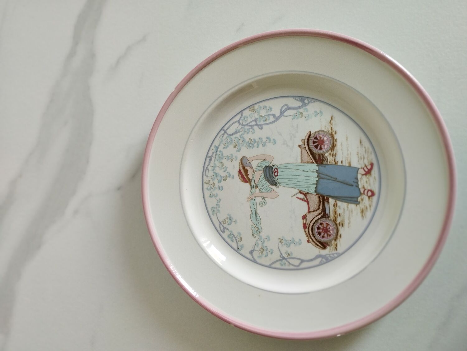 Primula art nouveau style dinner plates
