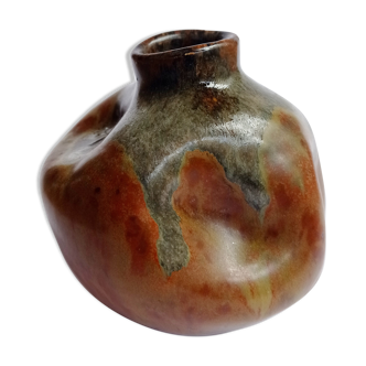 Sandstone vase by Eugene LION