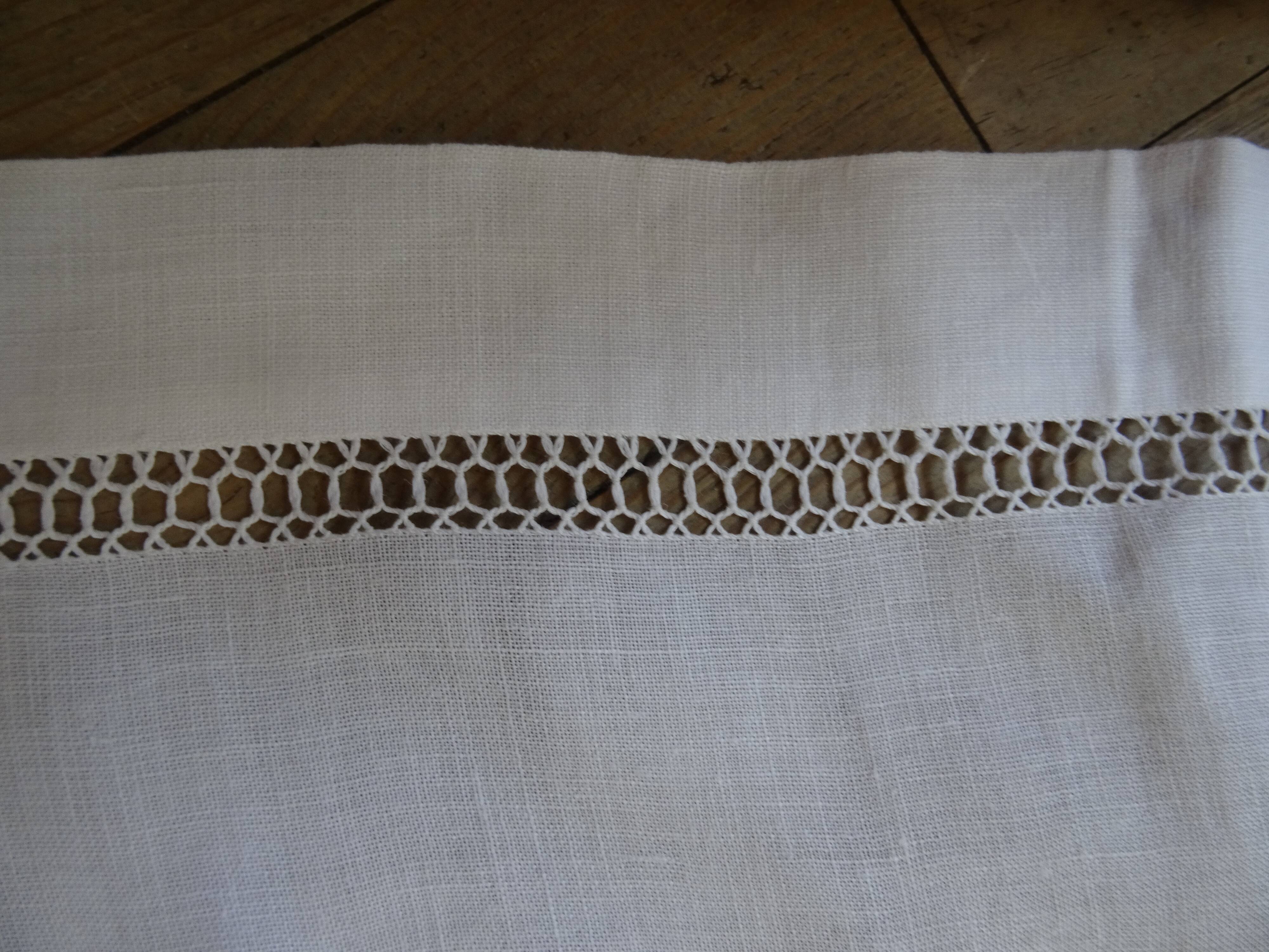 Nappe en lin brodée main