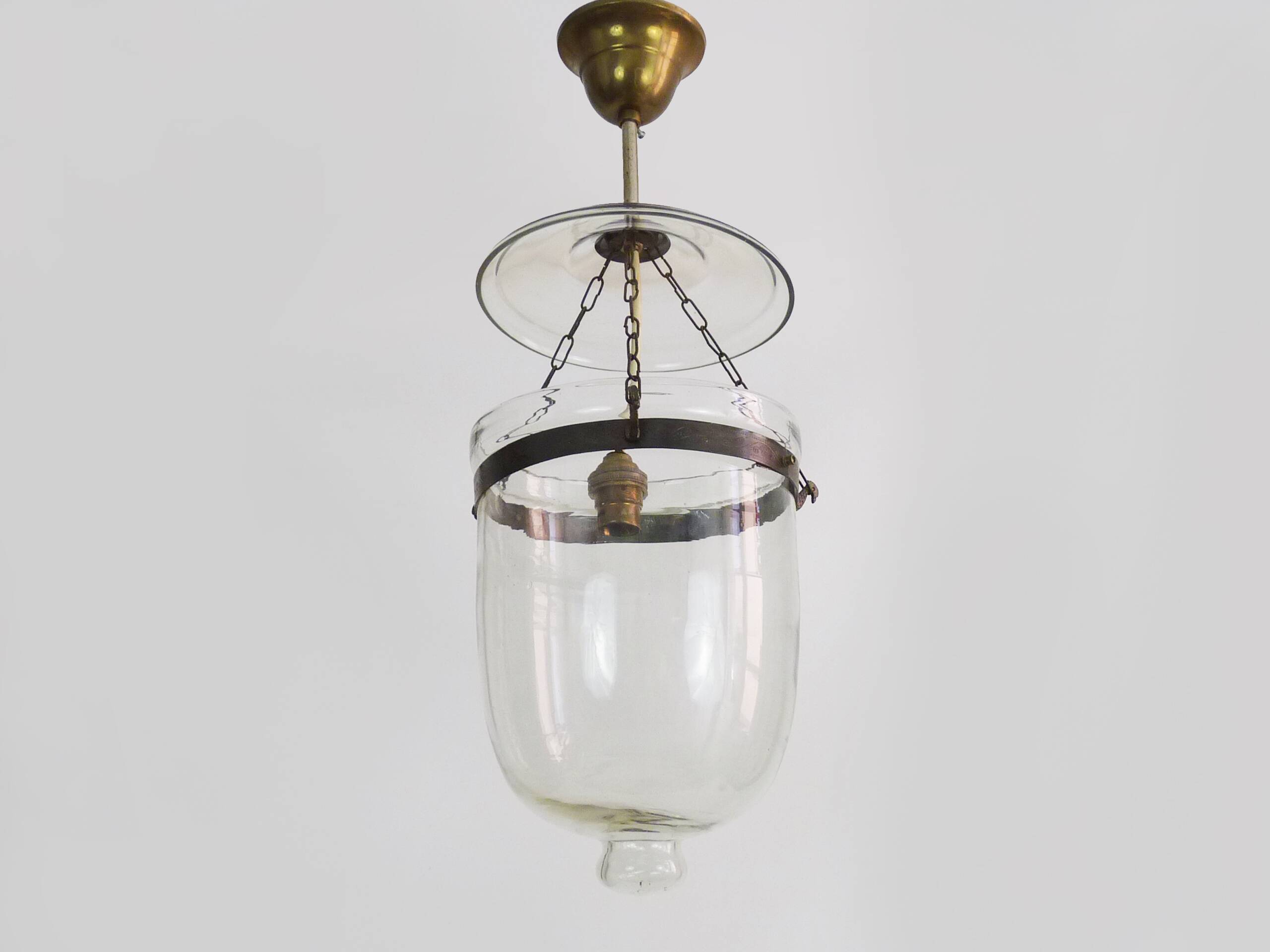 Glass bell lantern with its fumivore. XIXth