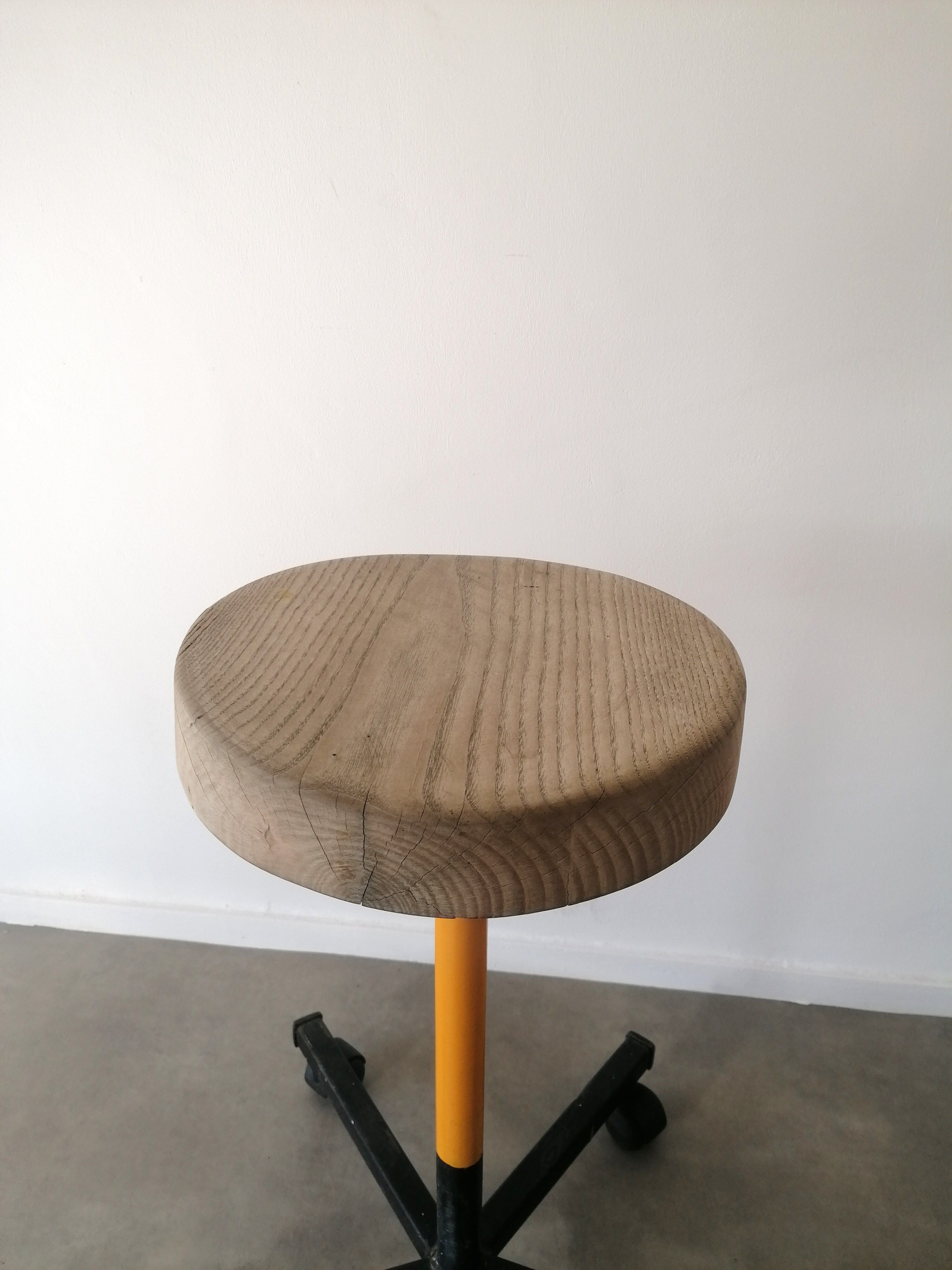 Former workshop stool - Wood and metal - Workers' manufacturing - On wheels - 1980