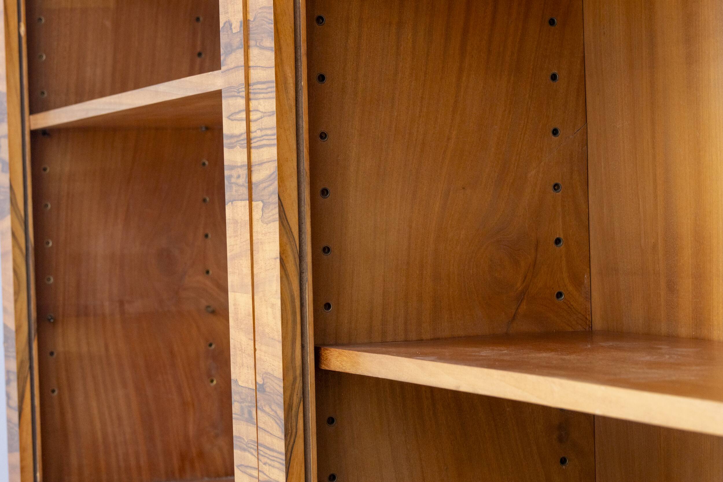 Grande bibliothèque Art déco, Tchécoslovaquie, années 1930