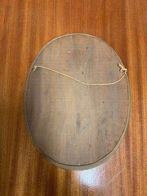 Golden mirror with pearl ring, 31x24 cm