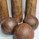 Ancien jeu de quilles grande taille en bois tourné, 52 cm