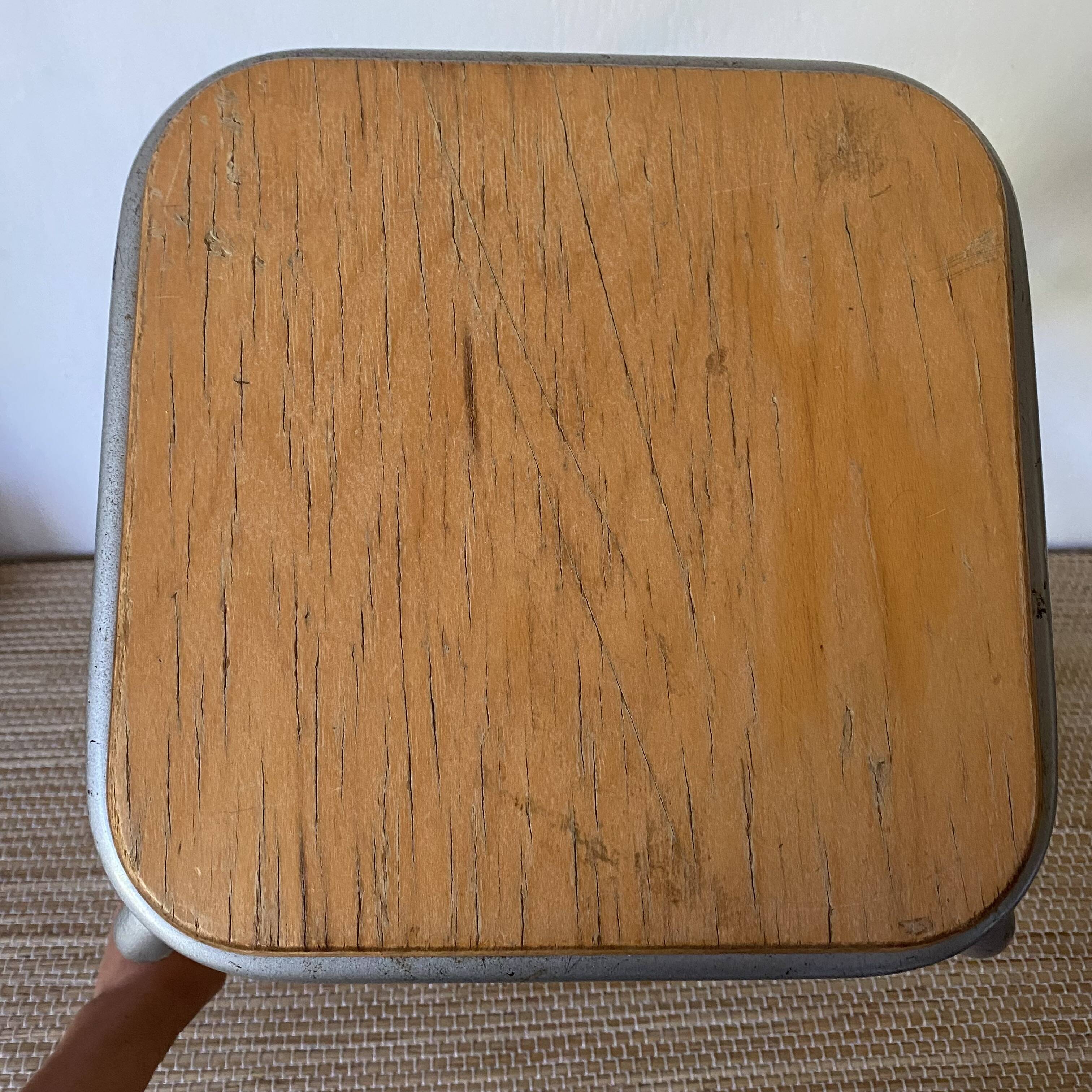 Tubular industrial stool