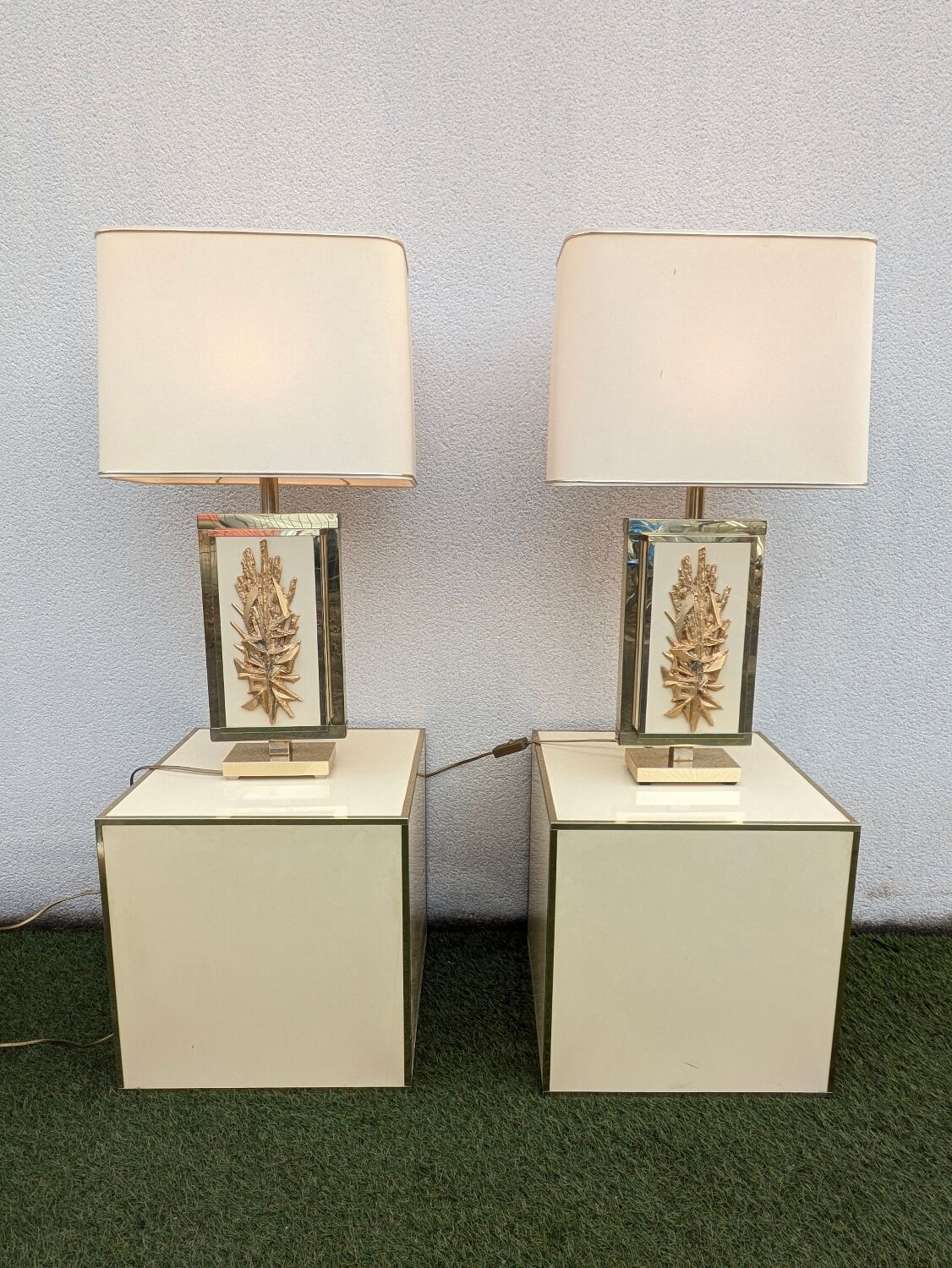 Pair of Philippe Cheverny lamps on bases, vintage 1970s.