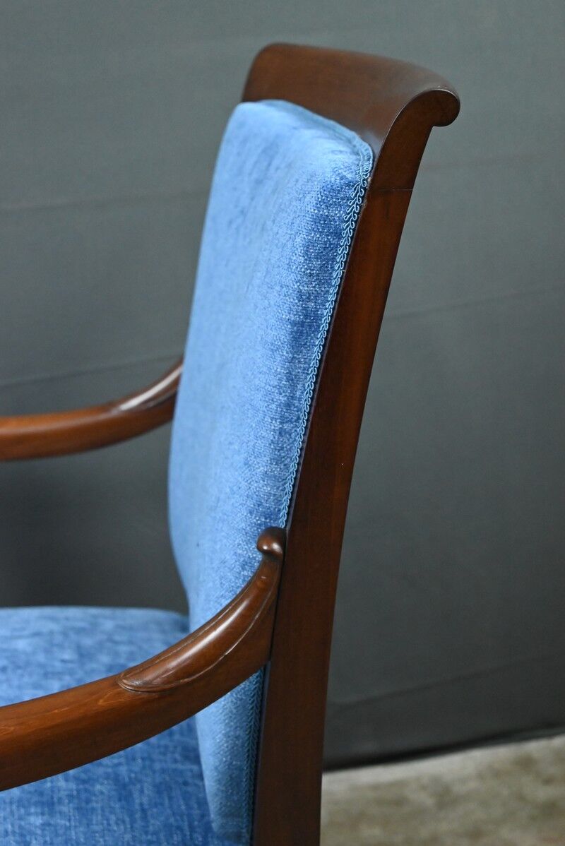 Pair of mahogany armchairs, Restoration period – early 19th century