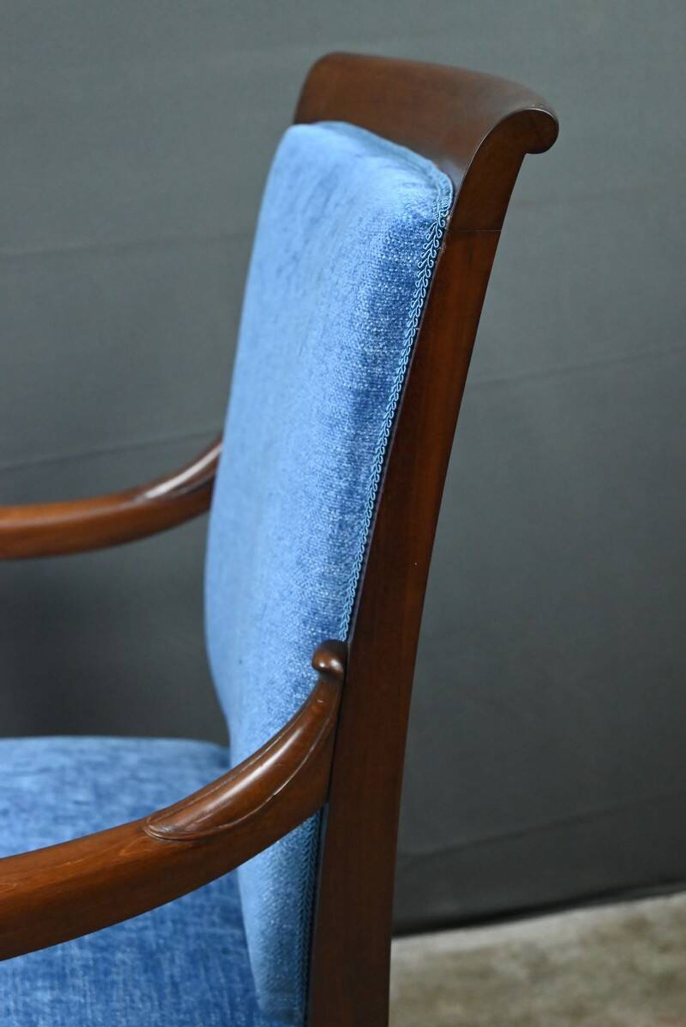 Pair of mahogany armchairs, Restoration period – early 19th century