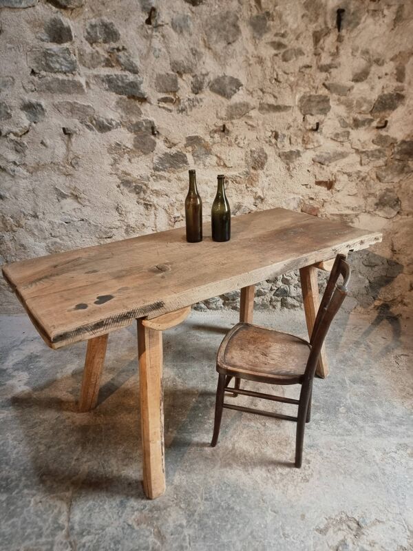 Ancienne table de travail / table à manger primitive en chêne, Hongrie, vers 1900–1930