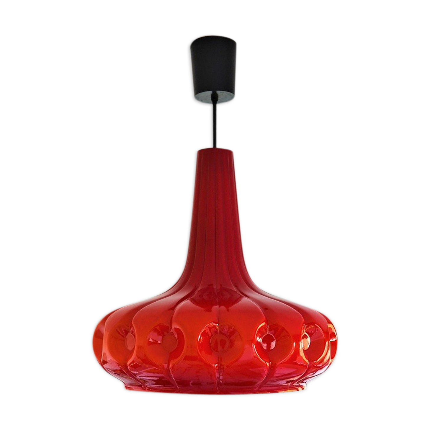 Suspension Putzler en opaline rouge vintage 1970s