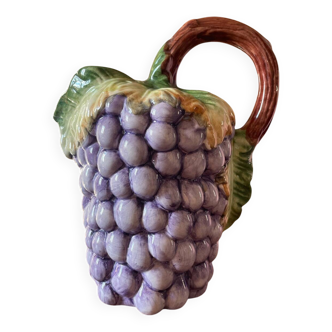 Grape bunch slip carafe