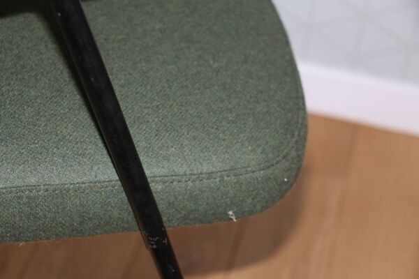 Fauteuil 675 Robin Day Airborne