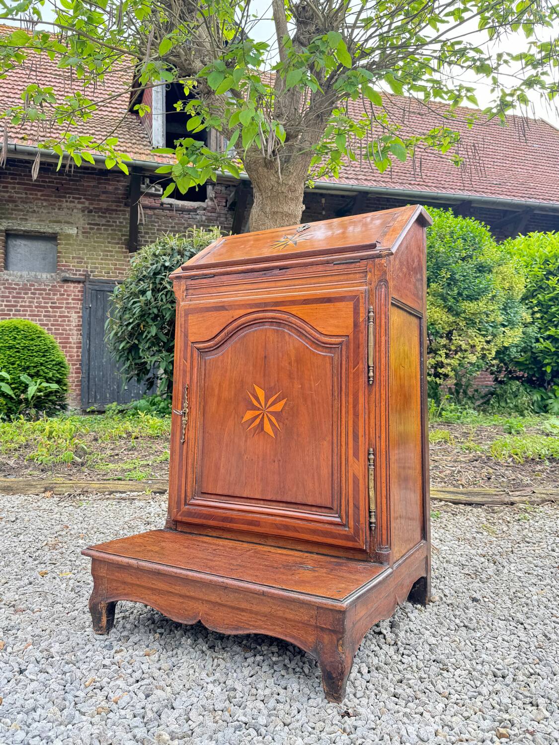 Oratory Furniture, Pray to God In Walnut And Marquetry Louis XIV Period XVIII Eme Century