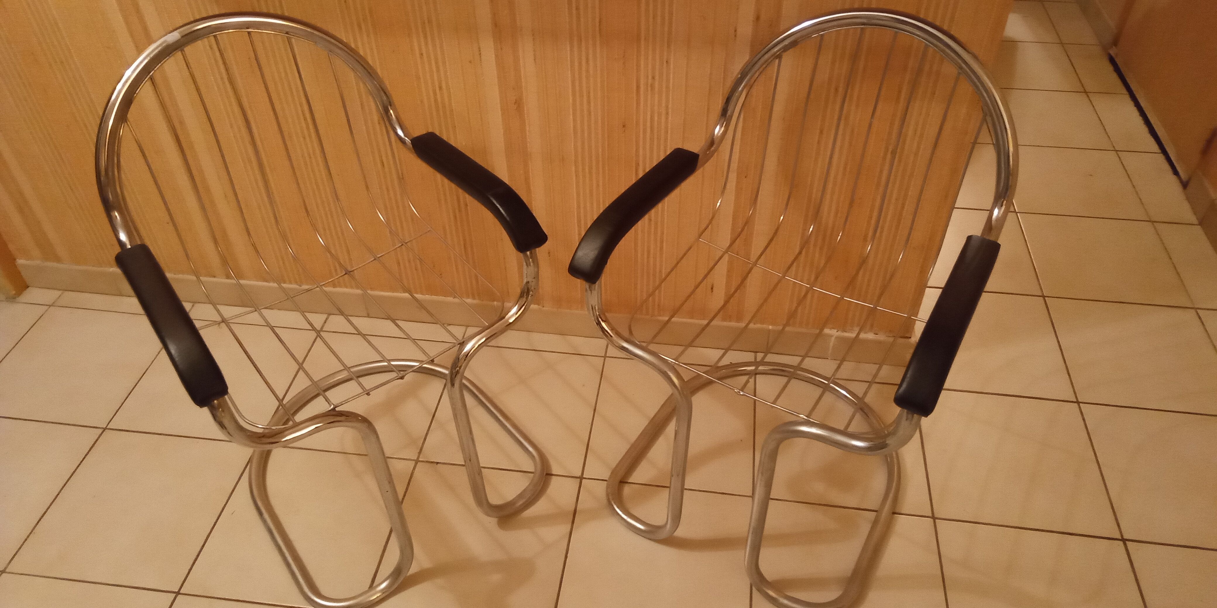 Set of 2 chairs