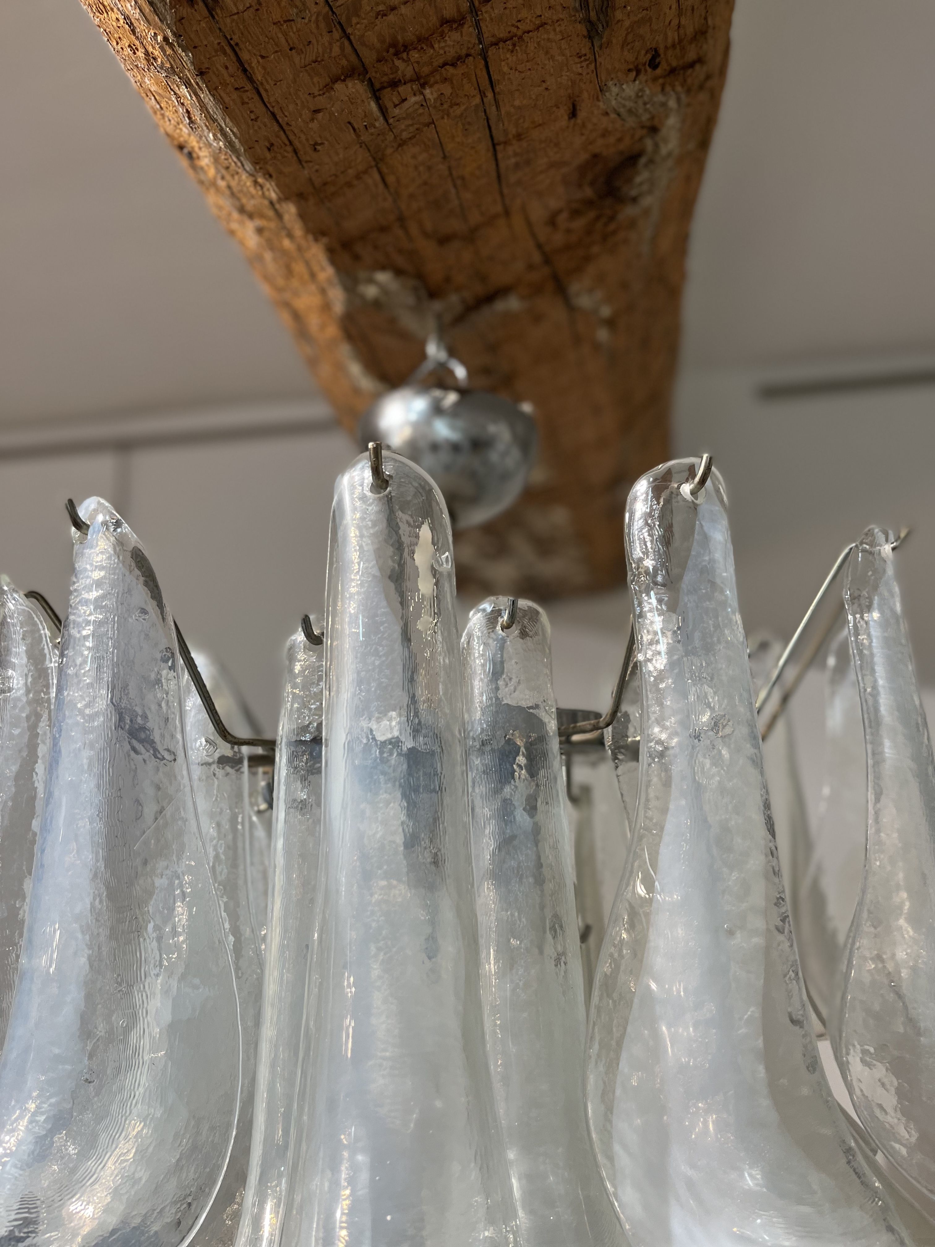 Pair of Murano chandeliers in petal by Paolo Venini