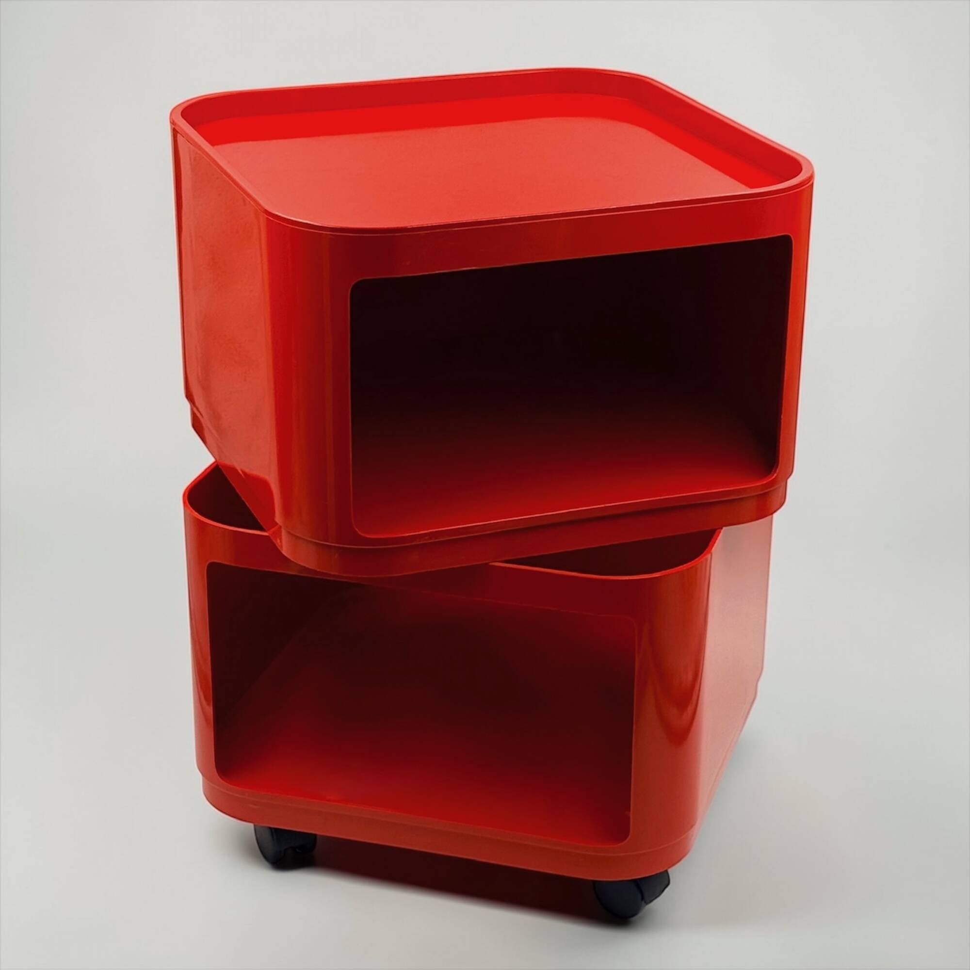 Module de rangement Kartell rouge design italien des années 70