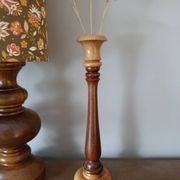 lampe bois rustique, abat-jour style vintage seventies imprimé fleurs