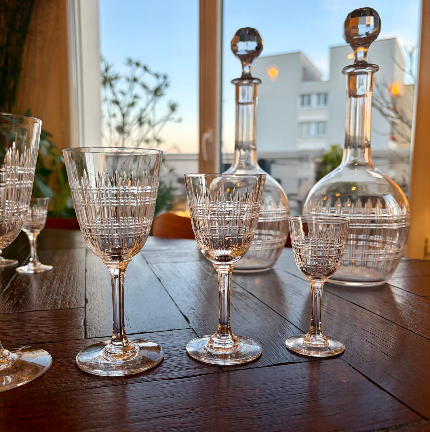 Cavour model baccarat service