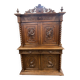 Buffet with 2 wooden turned and carved hunting bodies, around 1900.
