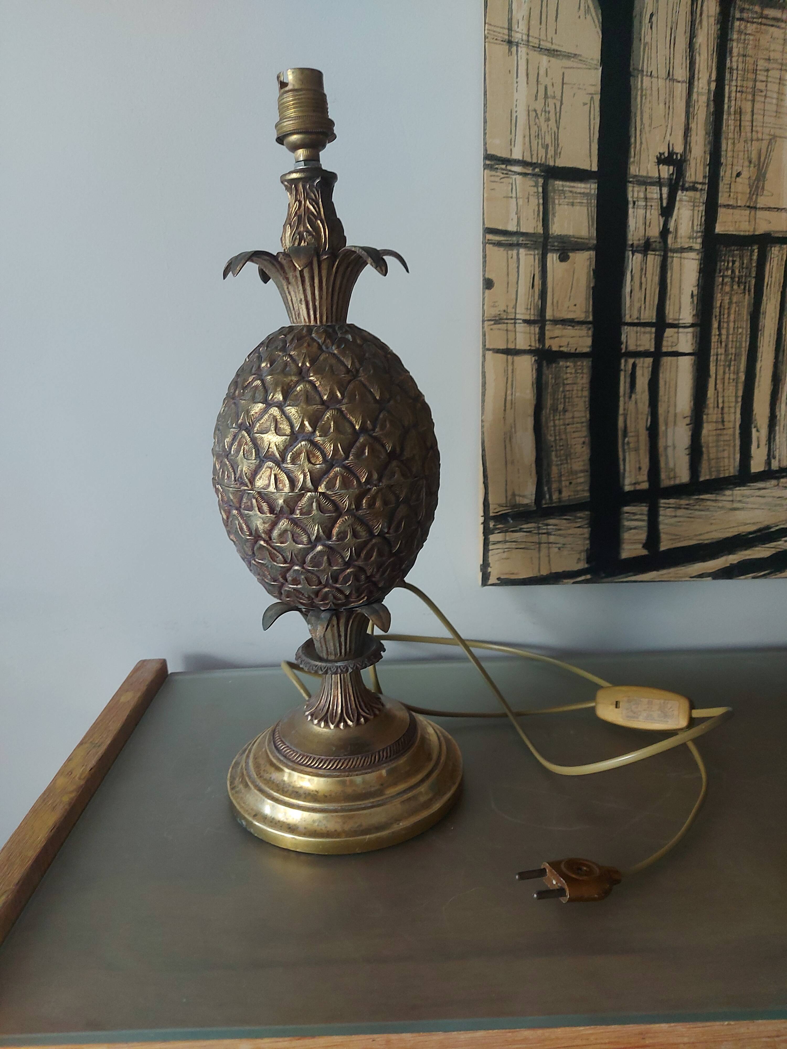 Pineapple lamp in golden brass