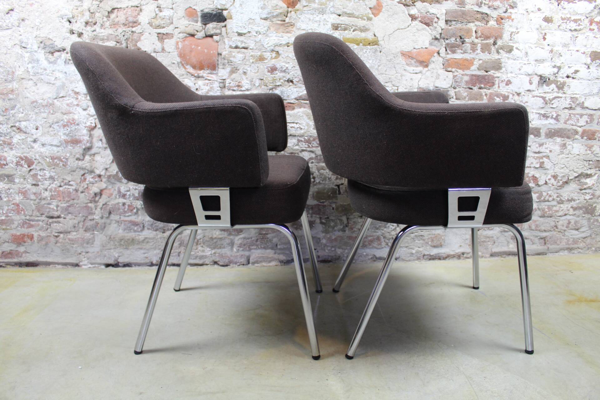 Set of #2 Eero Saarinen style dining chairs