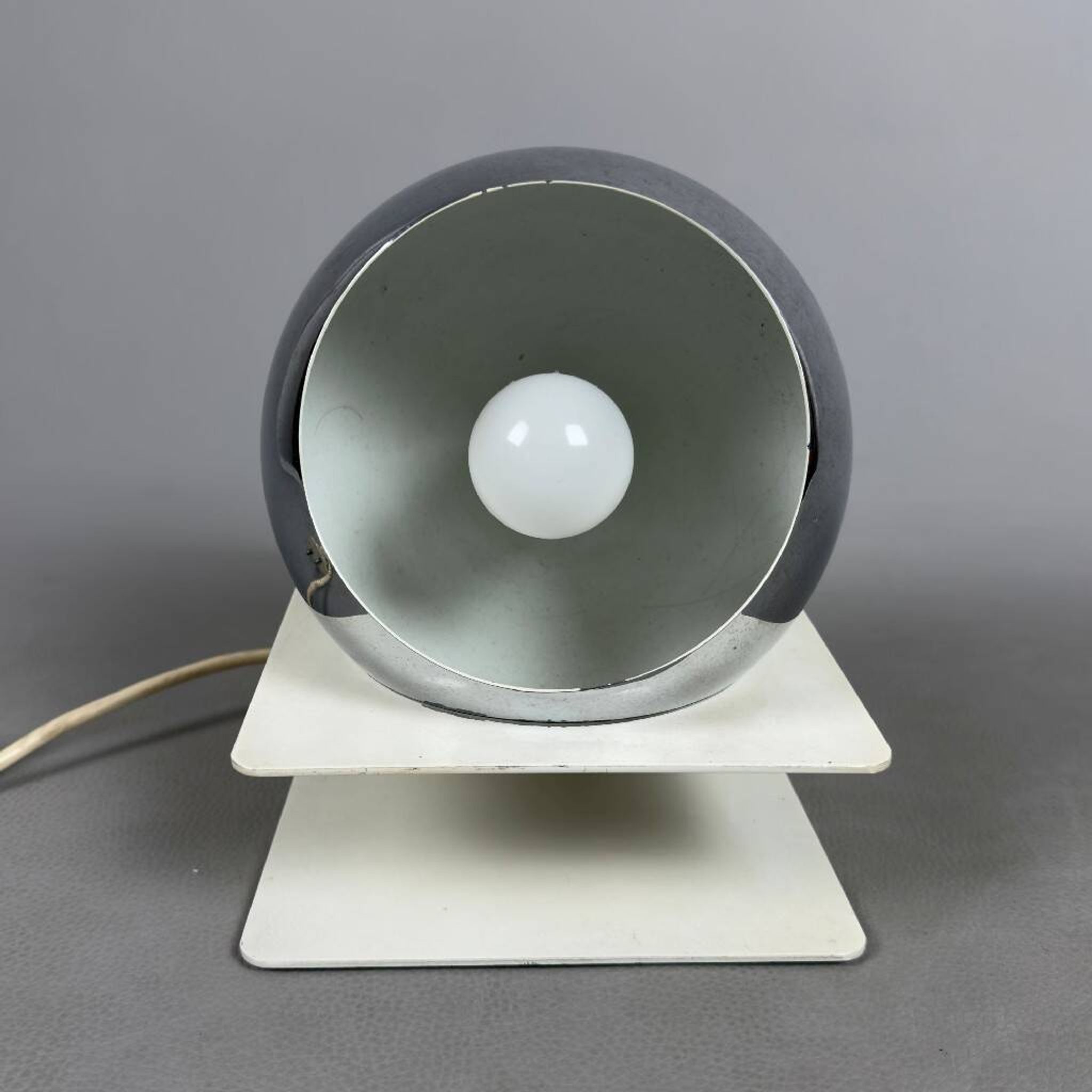 Orb Eye metal table lamp Goffredo Reggiani Space Age vintage 1970s