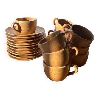 Lot de 10 tasses et sous tasses à café en grès CNP village