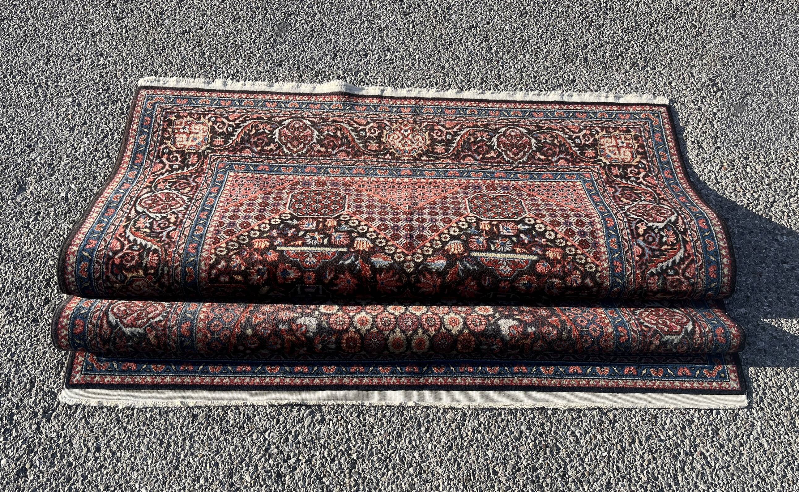 Oriental rug: 2.00 X 1.30 Meters - Handmade - Quality: Wool
