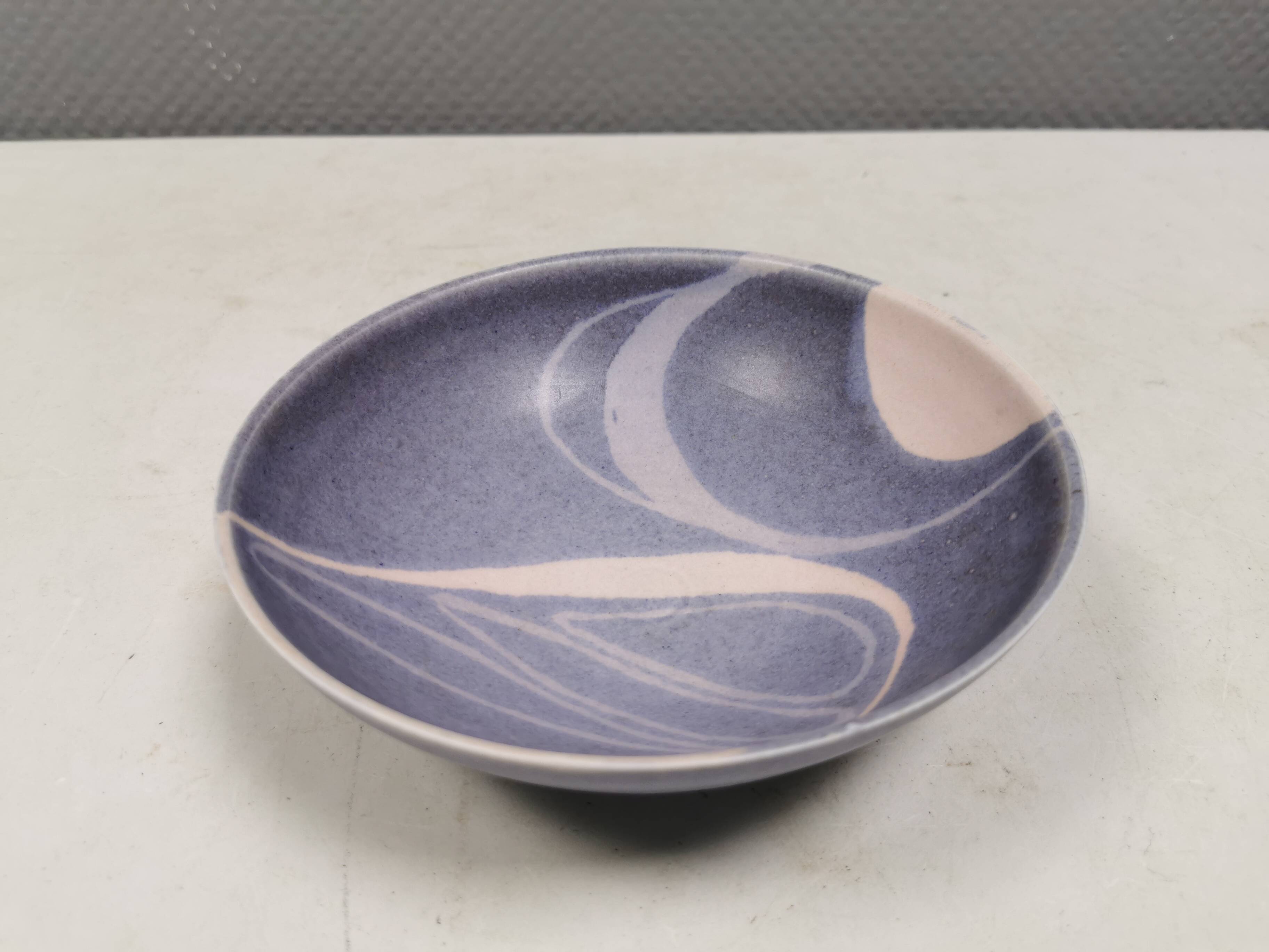 A unique bowl by Vibeke Fischer from 1984.