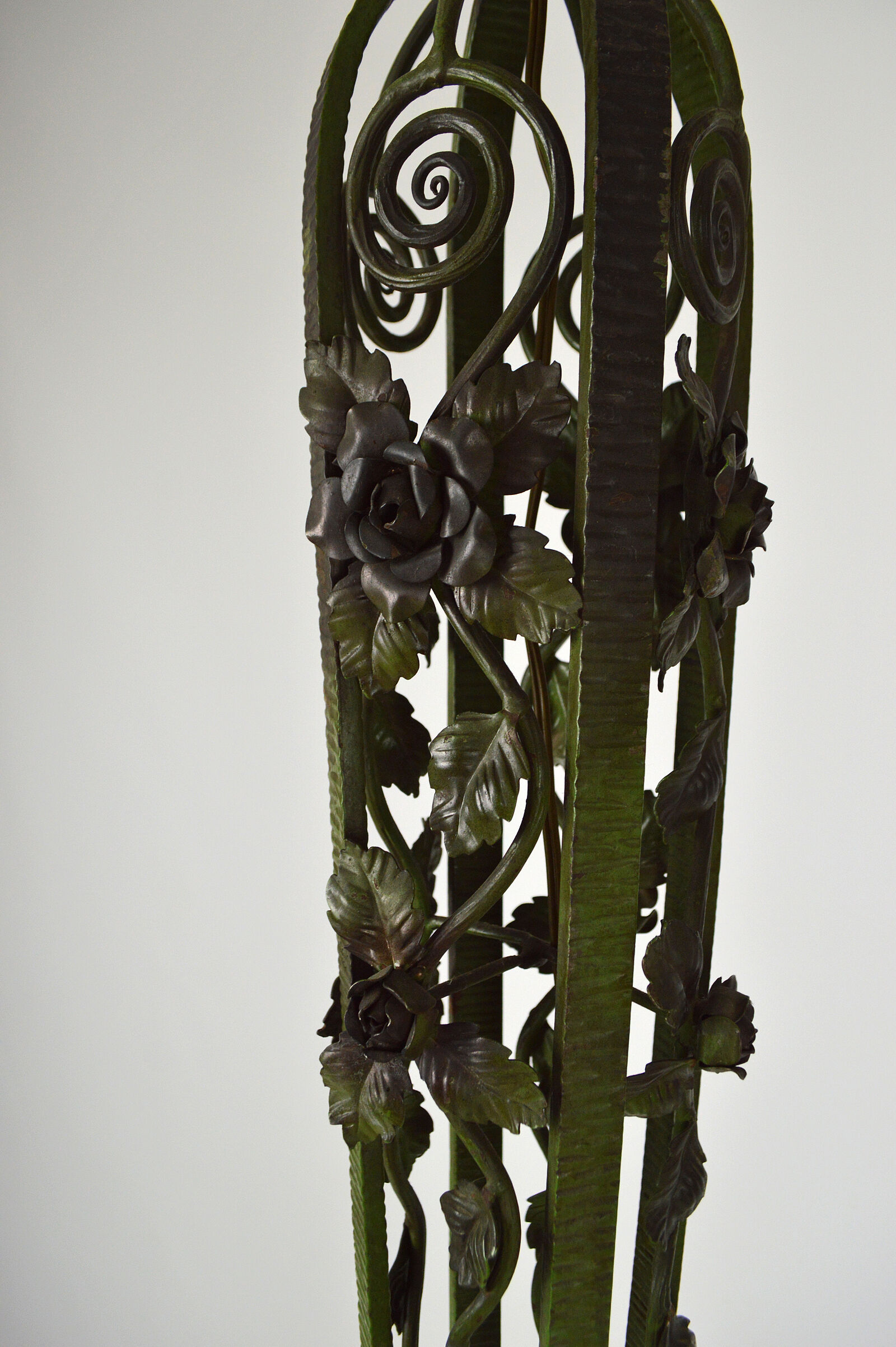 Art Deco floor lamp with wrought iron roses and green patina