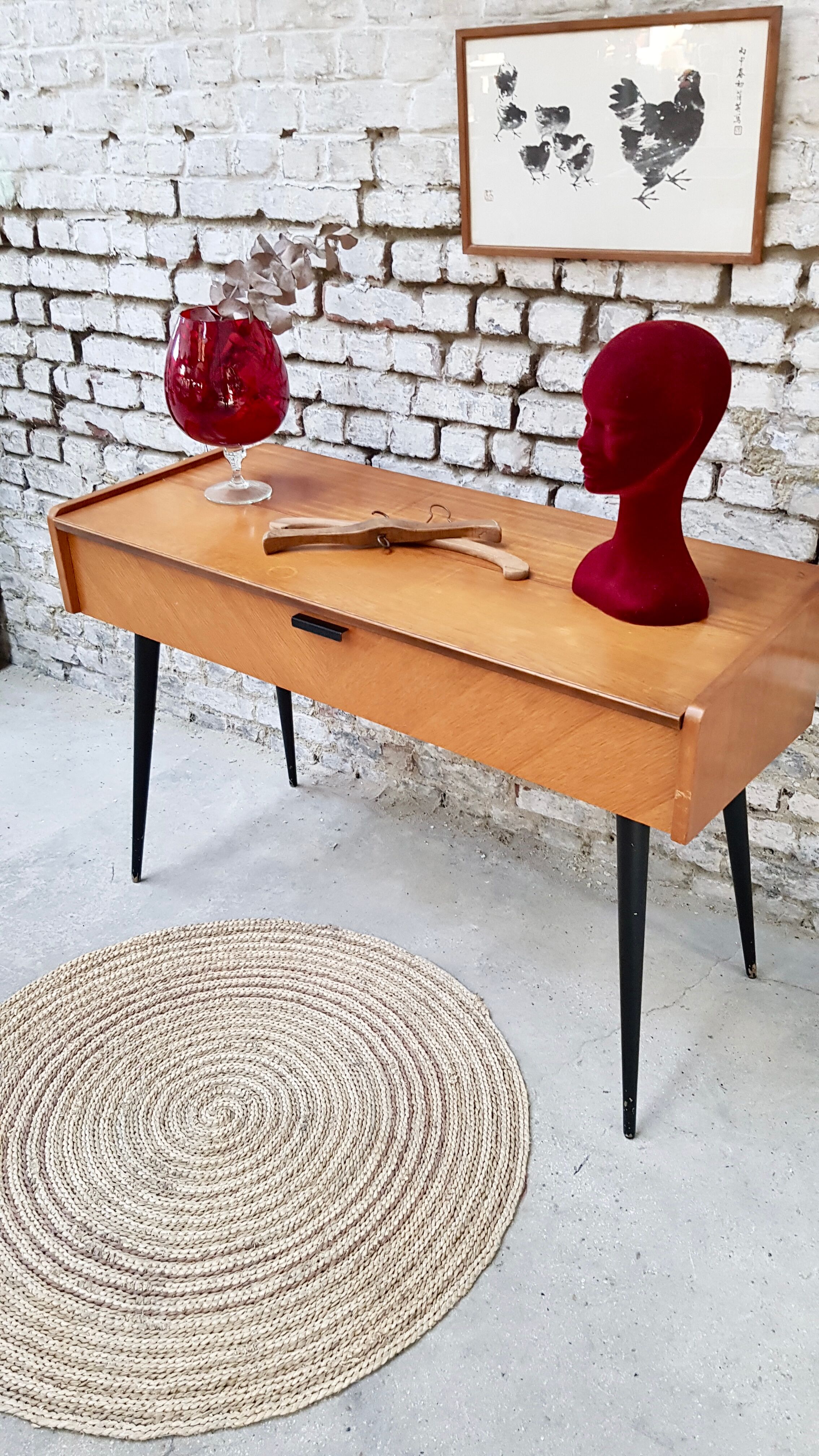 Scandinavian console