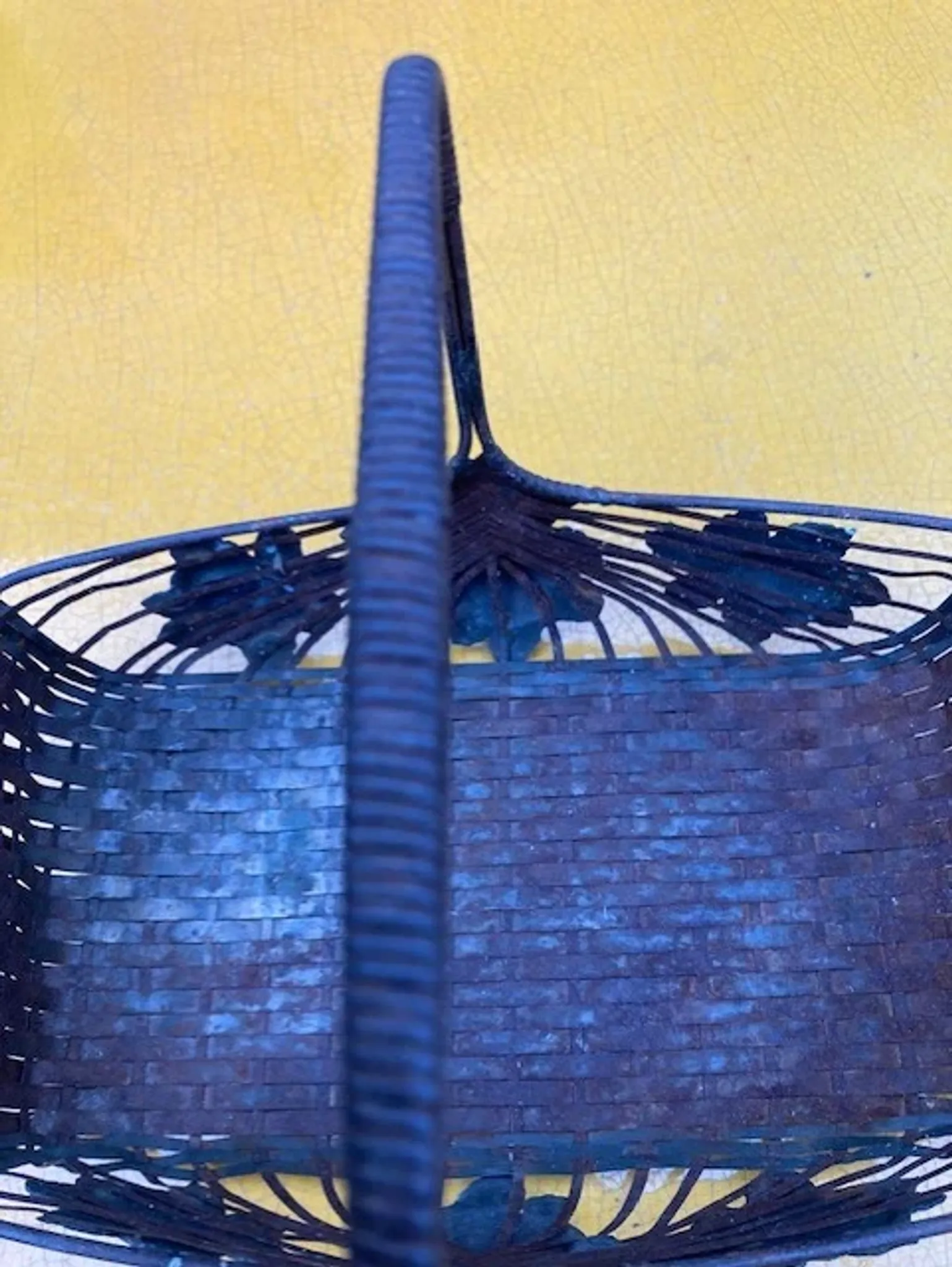 Metal basket in Art Deco style