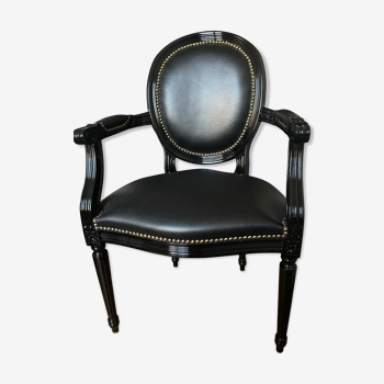 Fauteuil noir médaillon