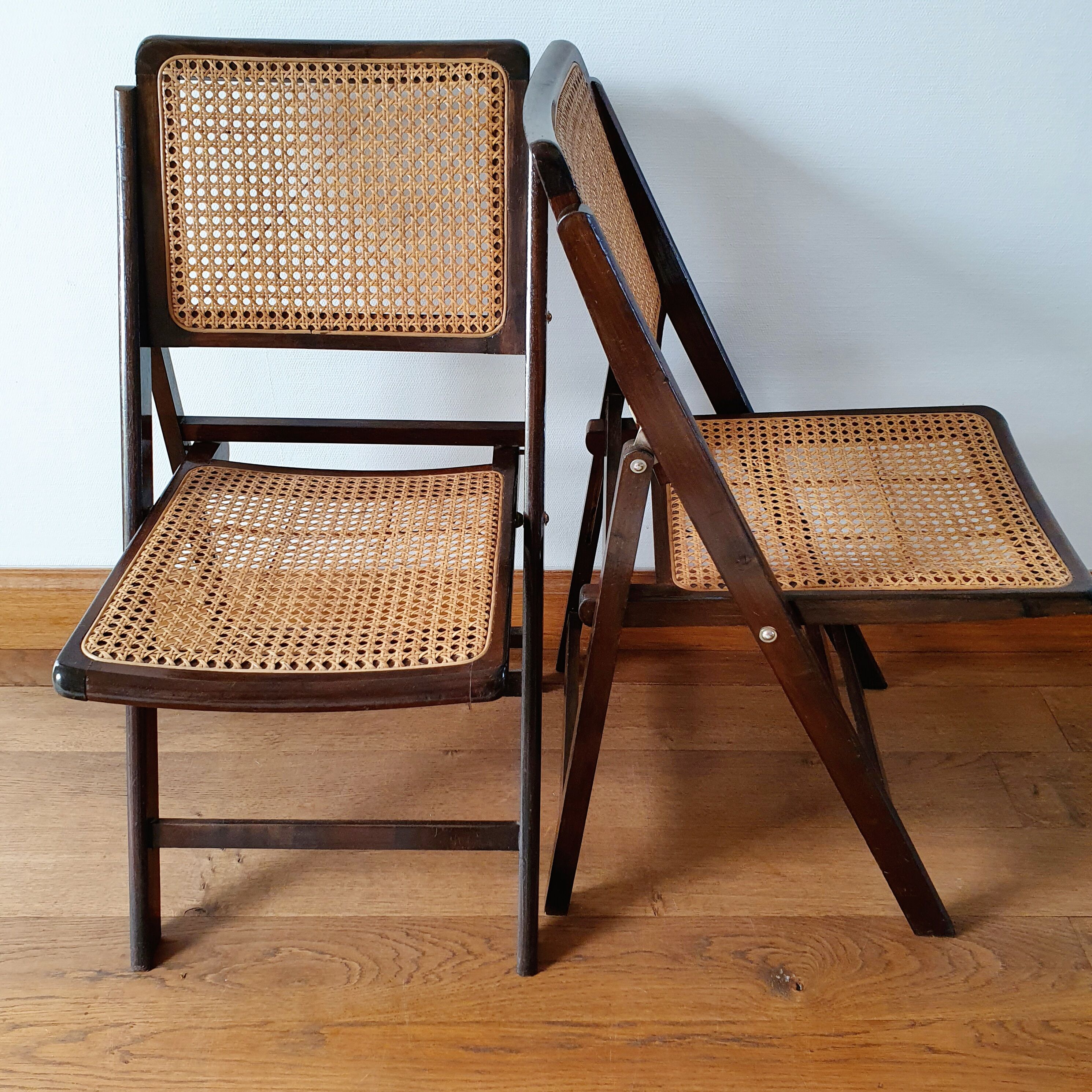 Pair of folding chairs canned 60s