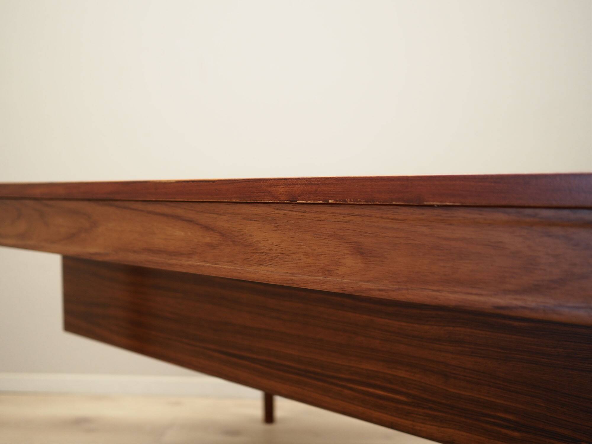 Diplomate rosewood desk, 1970s, designer: Finn Juhl, France & Son