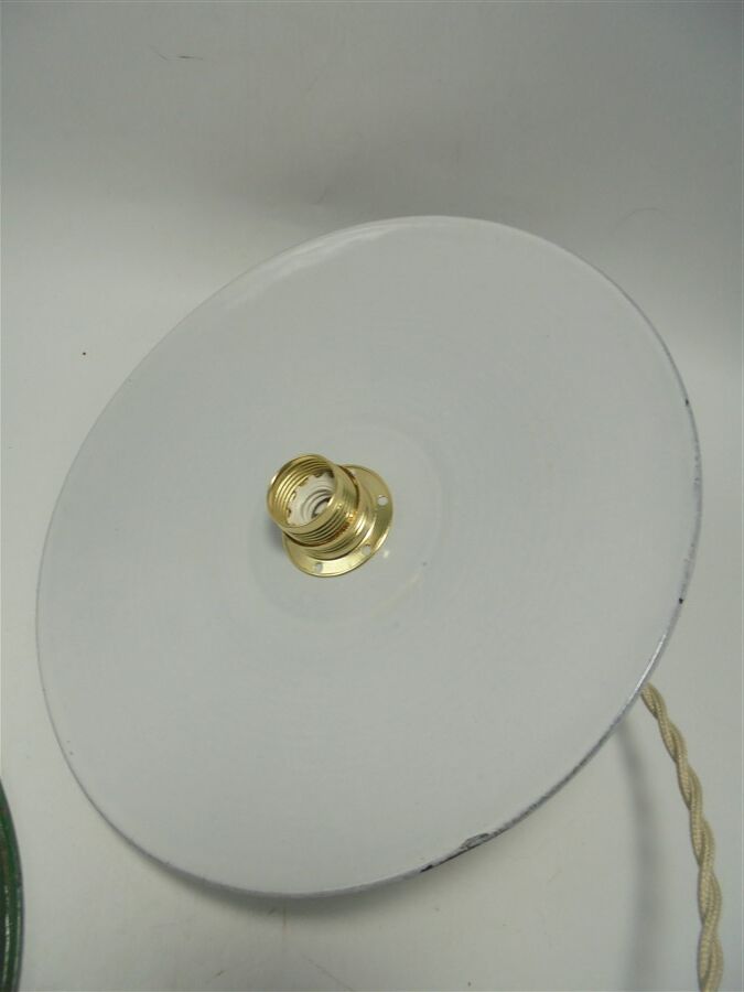 Trio of enamelled sheet metal suspensions