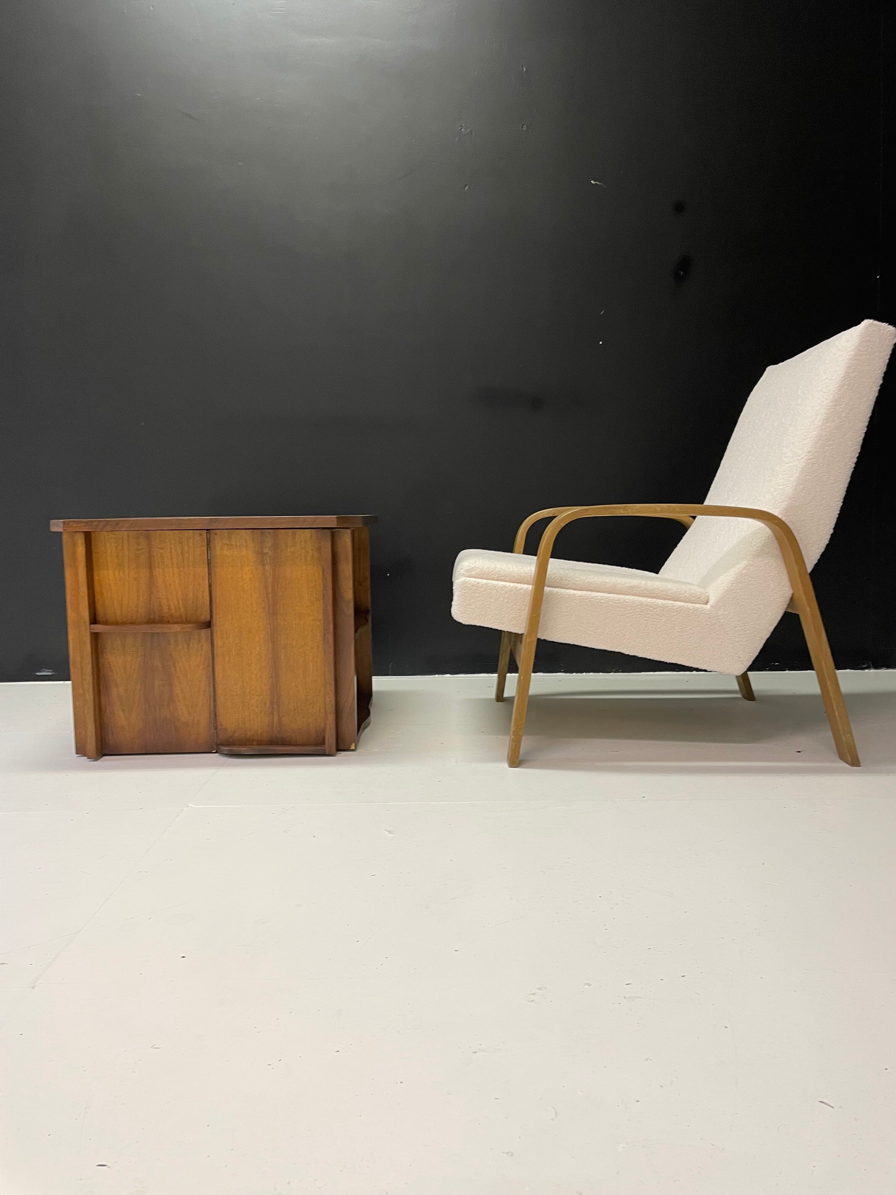 Lounge bar on rosewood roulette 1970