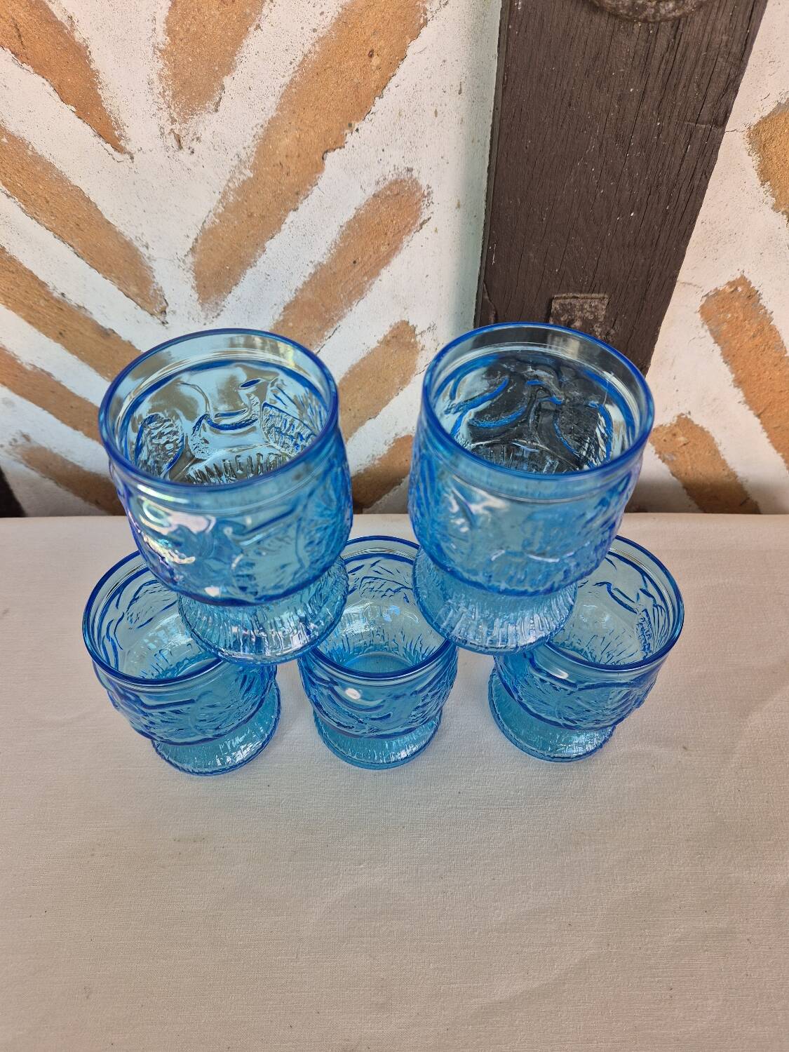Vintage blue orangeade service