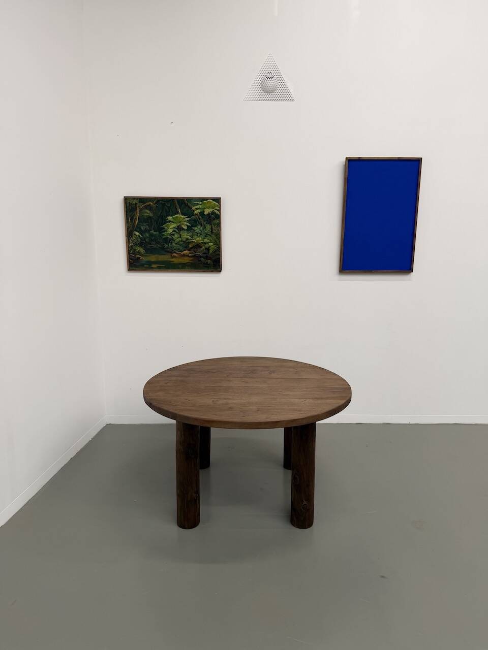 Table ronde années 50 constructiviste noyer