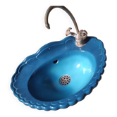 Shell-shaped basin, vintage