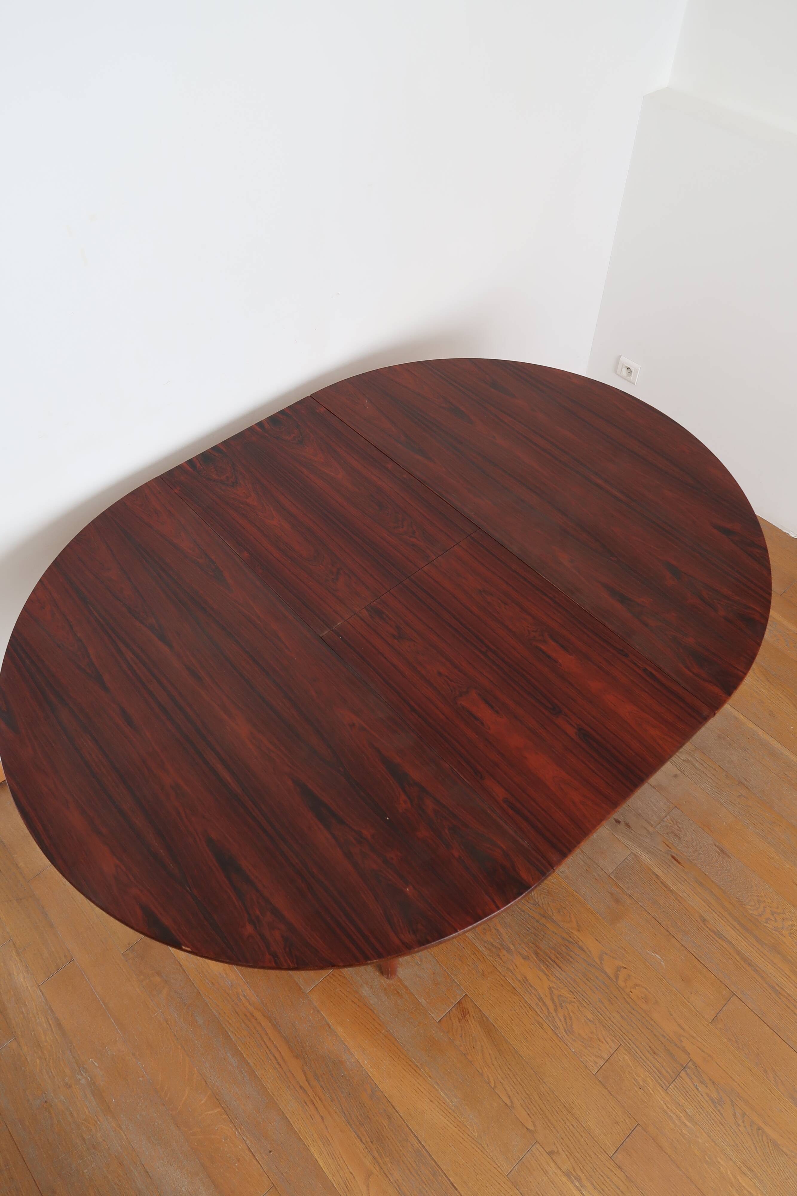 Round table extendable rosewood