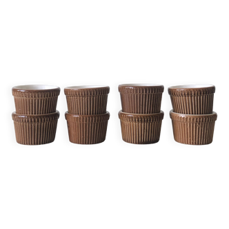 Set of 8 small brown ribbed ramekins for oven